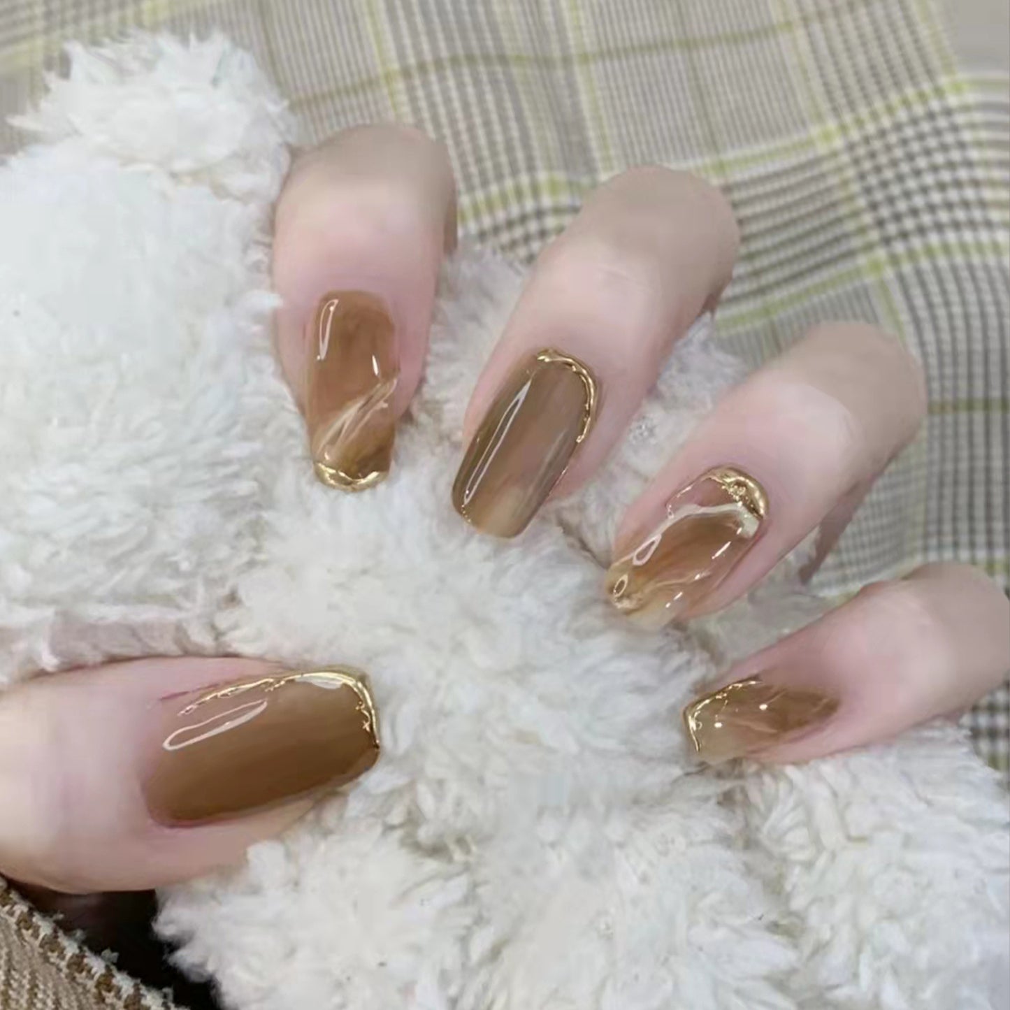 PRESS ON MANICURE WARM BROWN CON COLLA