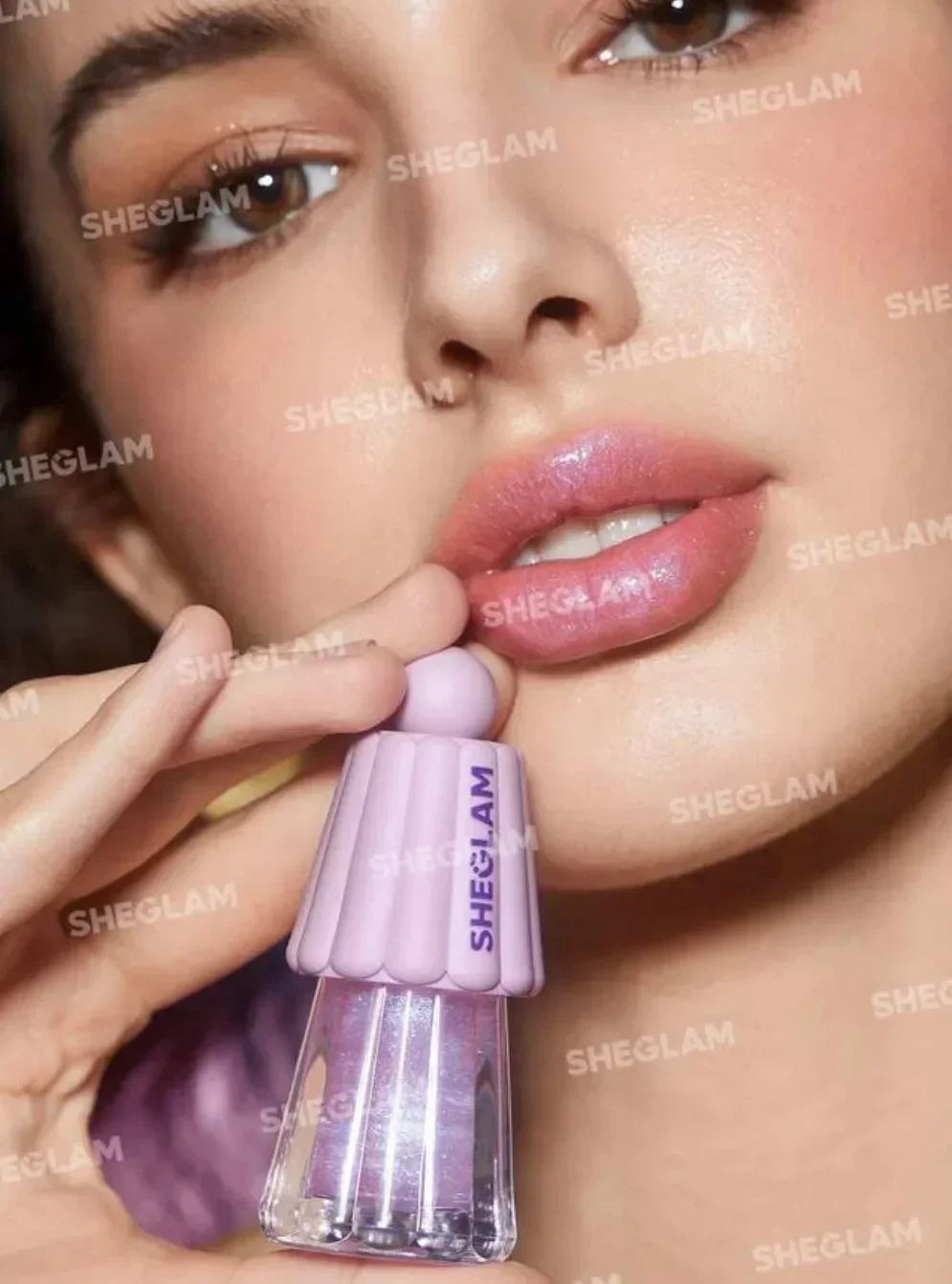 SHEGLAM LIP PLUMPING LIPGLOSS